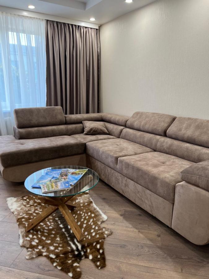 Stradinya Apartment Ventspils Buitenkant foto